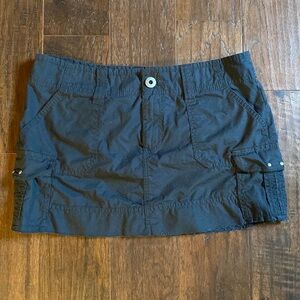 Old Navy micro mini cargo skirt black ultra low waist belt loops pockets size 6